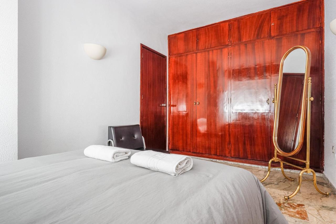 Puerta De Carmona Apartment Seville Ngoại thất bức ảnh