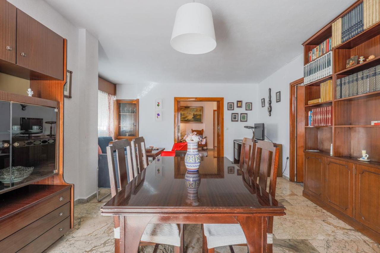 Puerta De Carmona Apartment Seville Ngoại thất bức ảnh